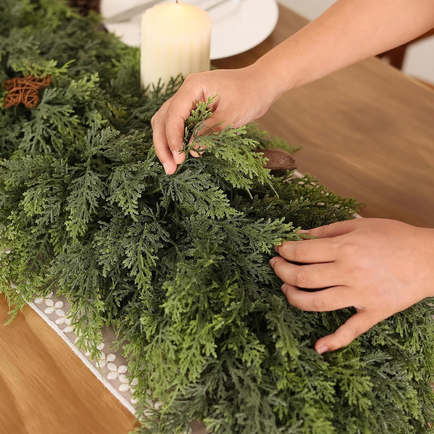๐6 FT Artificial Cedar Garland